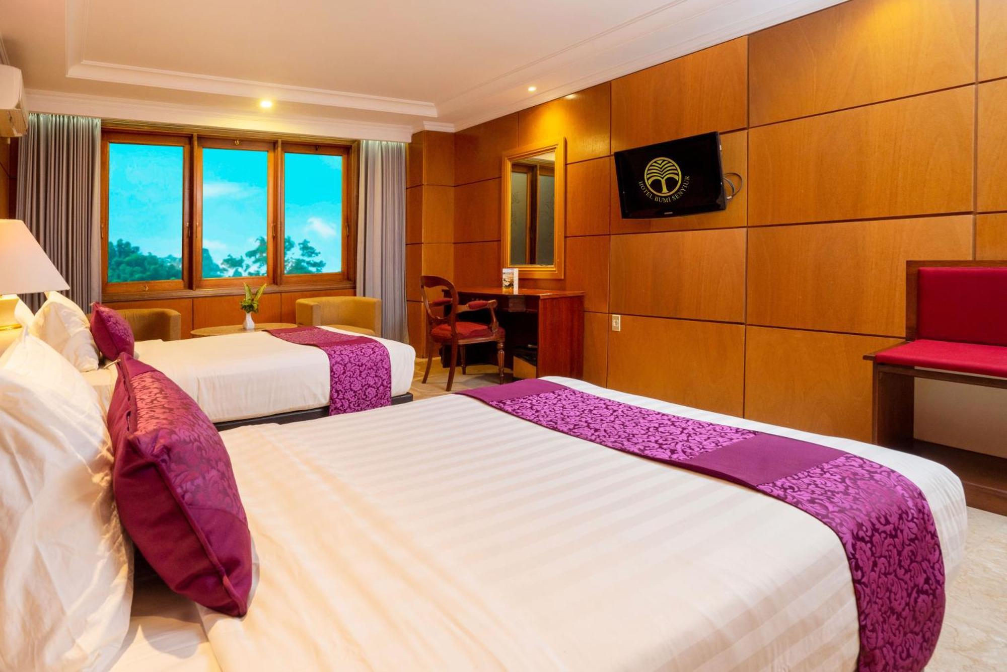 Hotel Bumi Senyiur Samarinda Exterior photo